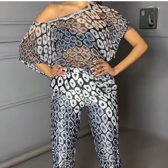 NWOT Grey Grassfields Co-ord set African Print Pants Suit Dressy Abstract - Picture 3 of 6